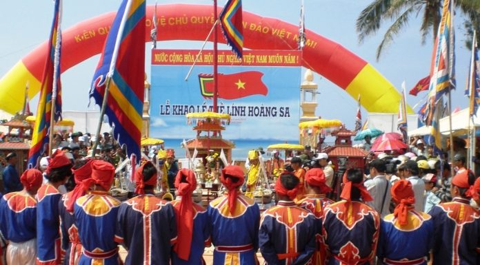 Cát bụi quê nhà